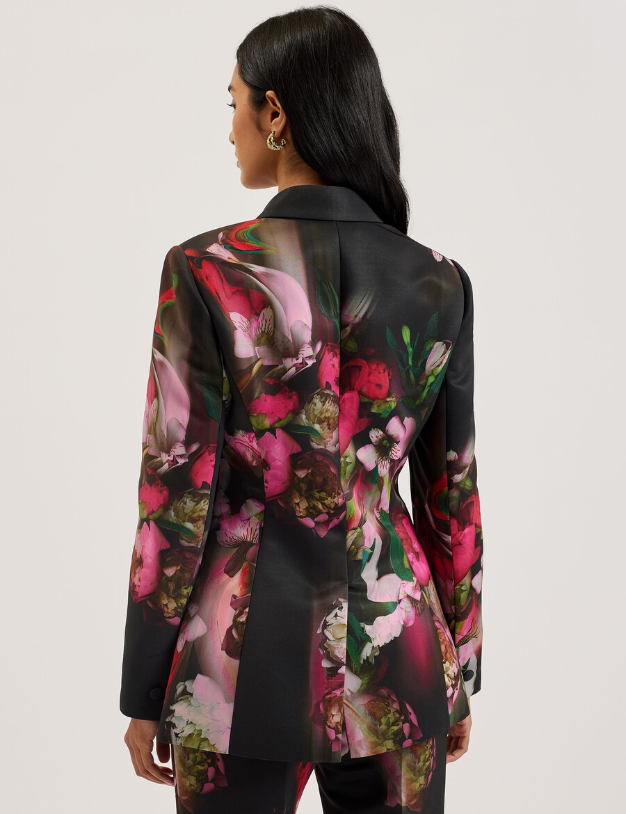 okuni - chaqueta entallada con estampado floral