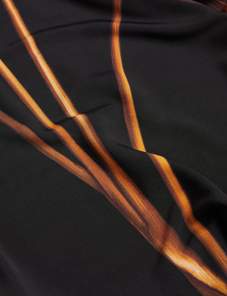 josefen - vestido midi bardot estampado de manga larga