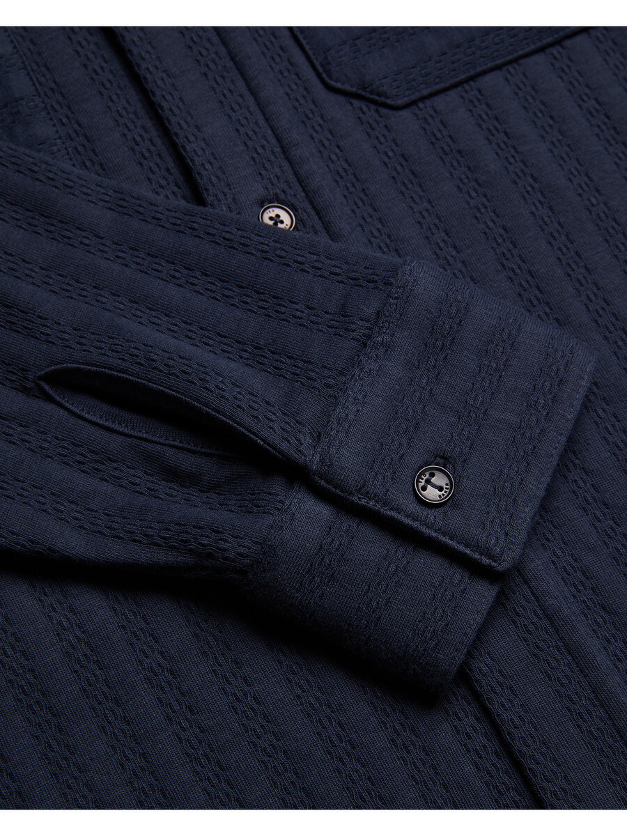 belza - camisa de algodón texturizado con bolsillos utilitarios