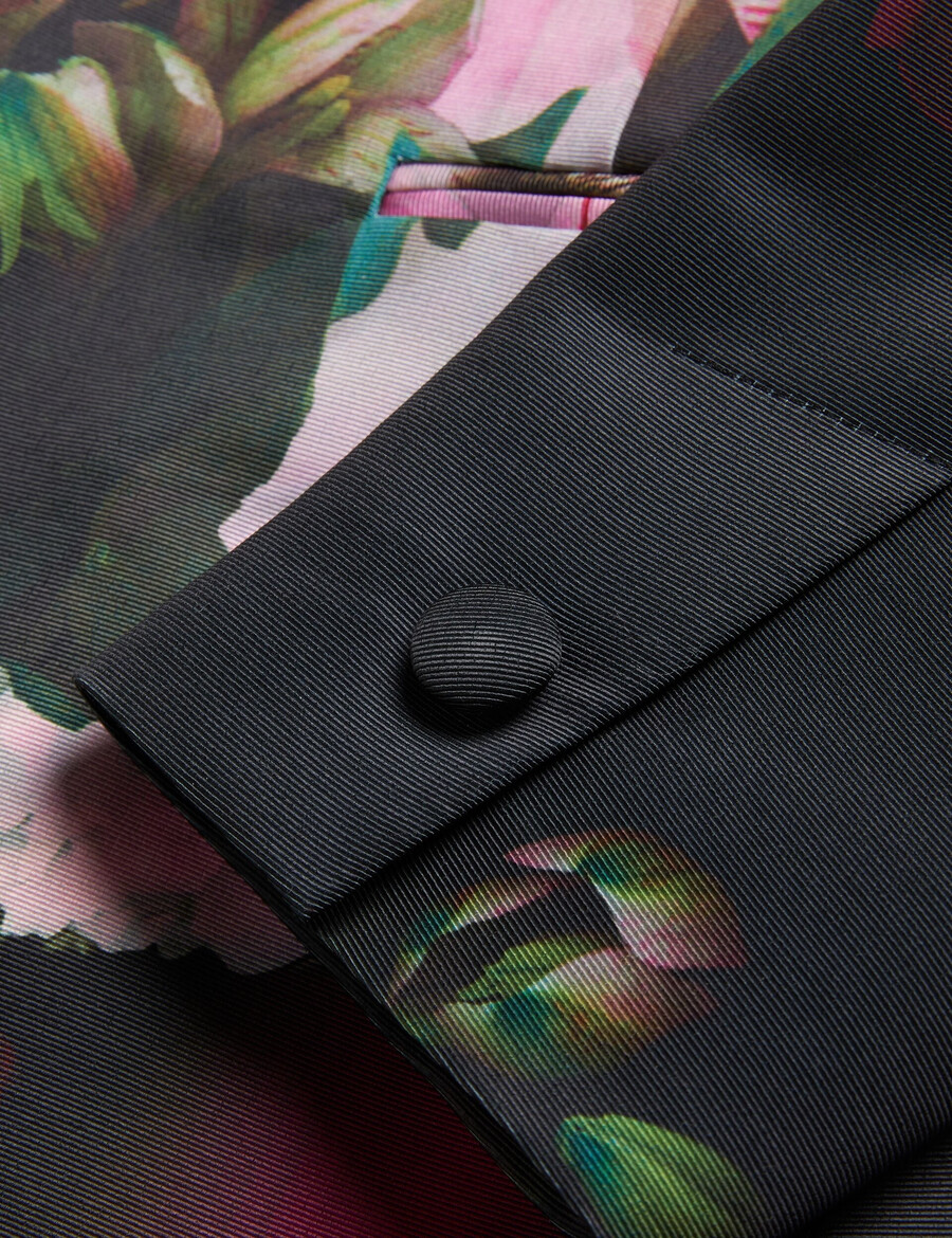 okuni - chaqueta entallada con estampado floral