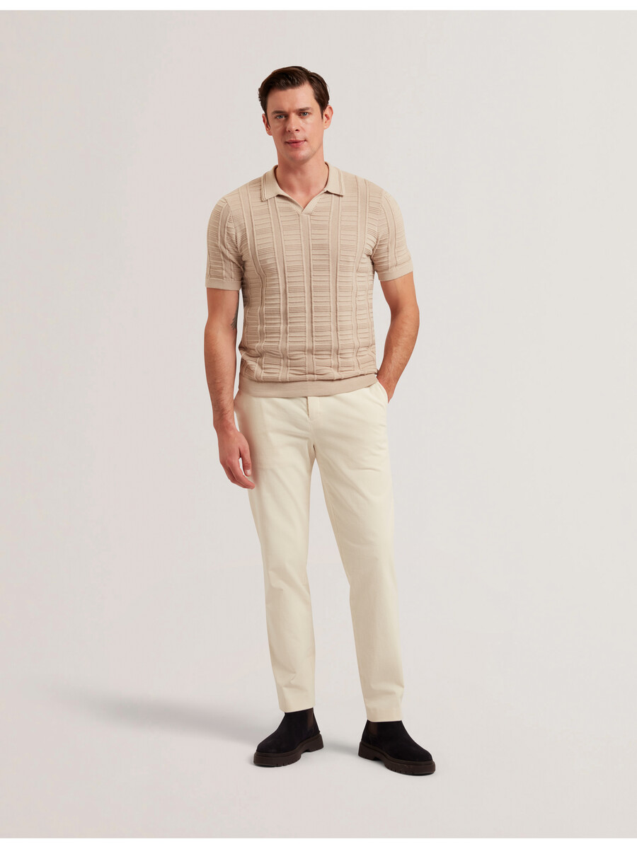 ruzza - polo texturizado de cuello abierto de manga corta